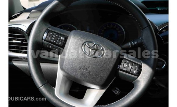 Acheter Import Voiture Toyota Hilux Noir à Import - Dubai, Malampa Acheter Import Voiture Toyota Hilux Noir à Import - Dubai, Malampa