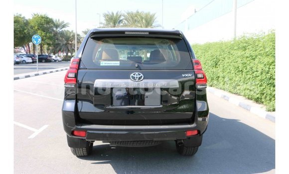 Acheter Import Voiture Toyota Prado Blanc à Import - Dubai, Malampa Acheter Import Voiture Toyota Prado Blanc à Import - Dubai, Malampa