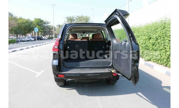 Acheter Import Voiture Toyota Prado Blanc à Import - Dubai, Malampa Acheter Import Voiture Toyota Prado Blanc à Import - Dubai, Malampa