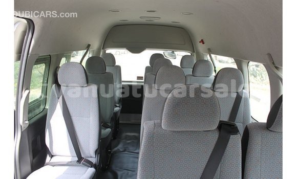 Acheter Import Voiture Toyota Hiace Blanc à Import - Dubai, Malampa Acheter Import Voiture Toyota Hiace Blanc à Import - Dubai, Malampa