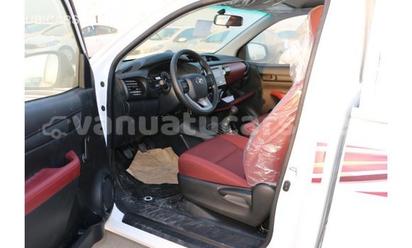 Acheter Import Voiture Toyota Hilux Blanc à Import - Dubai, Malampa Acheter Import Voiture Toyota Hilux Blanc à Import - Dubai, Malampa