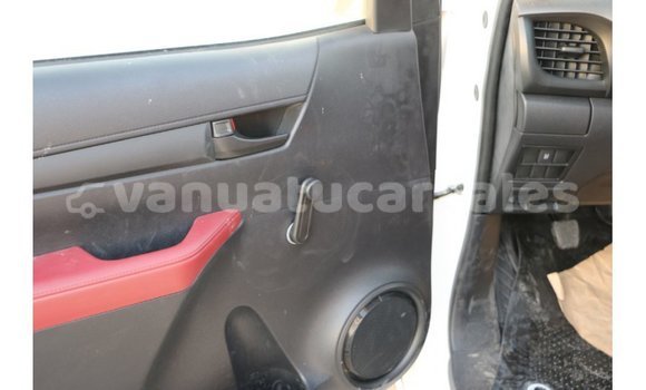 Acheter Import Voiture Toyota Hilux Blanc à Import - Dubai, Malampa Acheter Import Voiture Toyota Hilux Blanc à Import - Dubai, Malampa