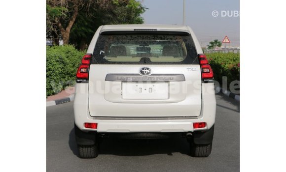 Acheter Import Voiture Toyota Prado Blanc à Import - Dubai, Malampa Acheter Import Voiture Toyota Prado Blanc à Import - Dubai, Malampa