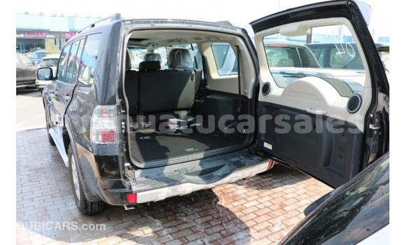 Acheter Import Voiture Mitsubishi Pajero Noir à Import - Dubai, Malampa Acheter Import Voiture Mitsubishi Pajero Noir à Import - Dubai, Malampa