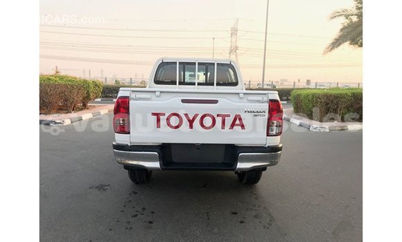 Acheter Import Voiture Toyota Hilux Blanc à Import - Dubai, Malampa Acheter Import Voiture Toyota Hilux Blanc à Import - Dubai, Malampa