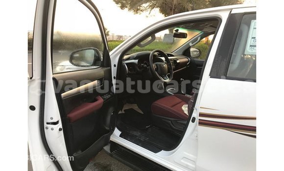 Acheter Import Voiture Toyota Hilux Blanc à Import - Dubai, Malampa Acheter Import Voiture Toyota Hilux Blanc à Import - Dubai, Malampa