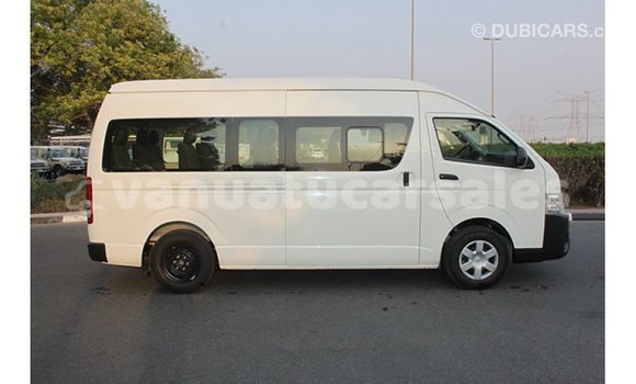 Acheter Import Voiture Toyota Hiace Blanc à Import - Dubai, Malampa Acheter Import Voiture Toyota Hiace Blanc à Import - Dubai, Malampa