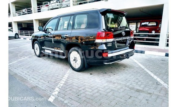 Acheter Import Voiture Toyota Land Cruiser Noir à Import - Dubai, Malampa Acheter Import Voiture Toyota Land Cruiser Noir à Import - Dubai, Malampa