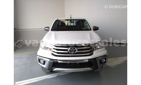 Acheter Import Voiture Toyota Hilux Blanc à Import - Dubai, Malampa Acheter Import Voiture Toyota Hilux Blanc à Import - Dubai, Malampa
