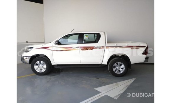 Acheter Import Voiture Toyota Hilux Blanc à Import - Dubai, Malampa Acheter Import Voiture Toyota Hilux Blanc à Import - Dubai, Malampa