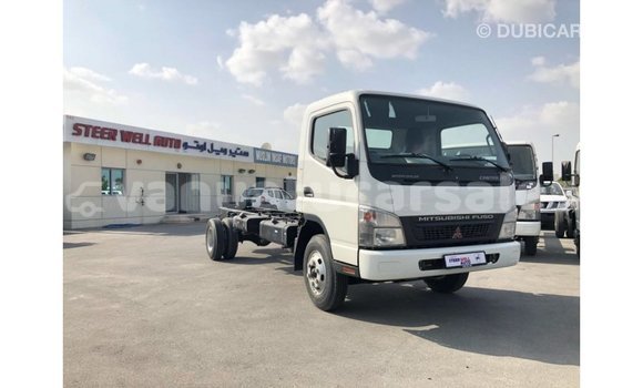 Buy Import Mitsubishi Carisma White Car in Import - Dubai in Malampa Buy Import Mitsubishi Carisma White Car in Import - Dubai in Malampa