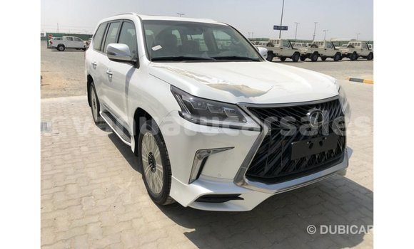 Acheter Import Voiture Lexus LX Blanc à Import - Dubai, Malampa Acheter Import Voiture Lexus LX Blanc à Import - Dubai, Malampa