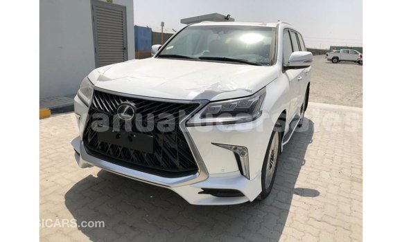 Acheter Import Voiture Lexus LX Blanc à Import - Dubai, Malampa Acheter Import Voiture Lexus LX Blanc à Import - Dubai, Malampa