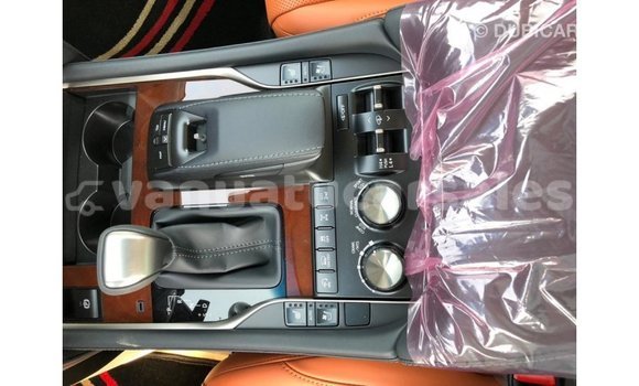 Acheter Import Voiture Lexus LX Blanc à Import - Dubai, Malampa Acheter Import Voiture Lexus LX Blanc à Import - Dubai, Malampa