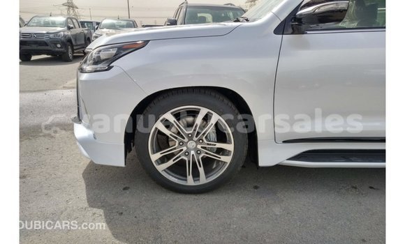 Acheter Import Voiture Lexus LX Blanc à Import - Dubai, Malampa Acheter Import Voiture Lexus LX Blanc à Import - Dubai, Malampa