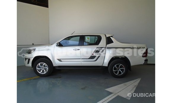 Acheter Import Voiture Toyota Hilux Blanc à Import - Dubai, Malampa Acheter Import Voiture Toyota Hilux Blanc à Import - Dubai, Malampa