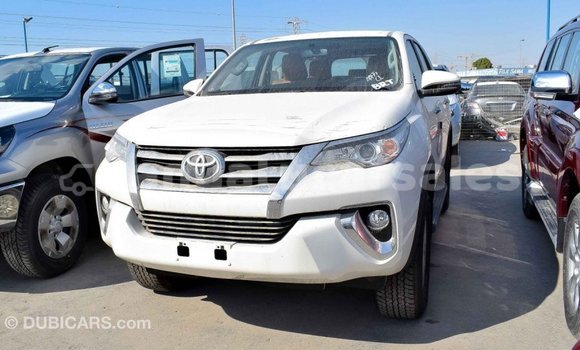 Acheter Import Voiture Toyota Fortuner Blanc à Import - Dubai, Malampa Acheter Import Voiture Toyota Fortuner Blanc à Import - Dubai, Malampa