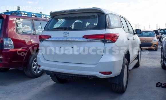 Acheter Import Voiture Toyota Fortuner Blanc à Import - Dubai, Malampa Acheter Import Voiture Toyota Fortuner Blanc à Import - Dubai, Malampa