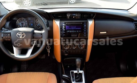 Acheter Import Voiture Toyota Fortuner Bleu à Import - Dubai, Malampa Acheter Import Voiture Toyota Fortuner Bleu à Import - Dubai, Malampa