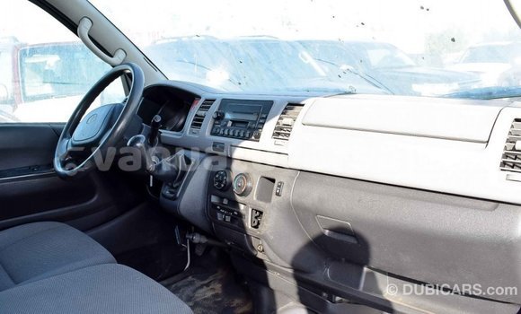 Acheter Import Voiture Toyota Hiace Blanc à Import - Dubai, Malampa Acheter Import Voiture Toyota Hiace Blanc à Import - Dubai, Malampa
