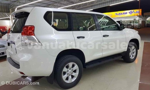 Acheter Import Voiture Toyota Prado Blanc à Import - Dubai, Malampa Acheter Import Voiture Toyota Prado Blanc à Import - Dubai, Malampa