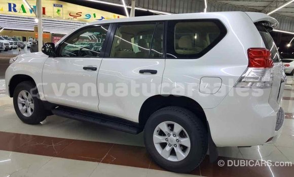 Acheter Import Voiture Toyota Prado Blanc à Import - Dubai, Malampa Acheter Import Voiture Toyota Prado Blanc à Import - Dubai, Malampa