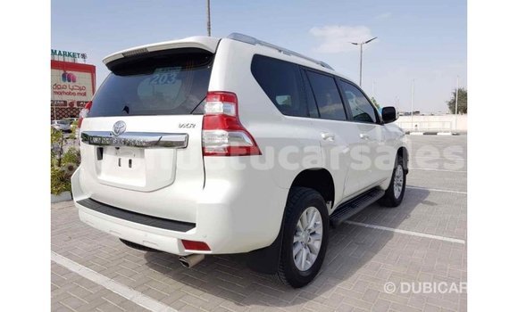 Acheter Import Voiture Toyota Prado Blanc à Import - Dubai, Malampa Acheter Import Voiture Toyota Prado Blanc à Import - Dubai, Malampa