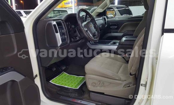 Acheter Import Voiture Chevrolet Silverado Blanc à Import - Dubai, Malampa Acheter Import Voiture Chevrolet Silverado Blanc à Import - Dubai, Malampa