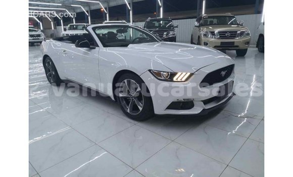 Acheter Import Voiture Ford Mustang Blanc à Import - Dubai, Malampa Acheter Import Voiture Ford Mustang Blanc à Import - Dubai, Malampa