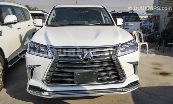 Acheter Import Voiture Lexus LX Blanc à Import - Dubai, Malampa Acheter Import Voiture Lexus LX Blanc à Import - Dubai, Malampa
