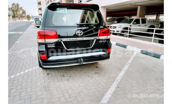 Acheter Import Voiture Toyota Land Cruiser Noir à Import - Dubai, Malampa Acheter Import Voiture Toyota Land Cruiser Noir à Import - Dubai, Malampa