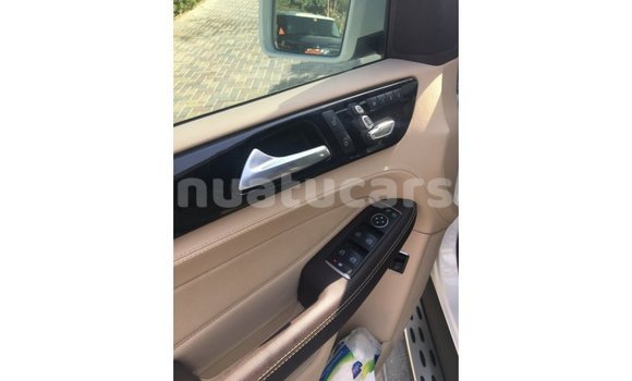 Acheter Import Voiture Mercedes-Benz GLE Blanc à Import - Dubai, Malampa