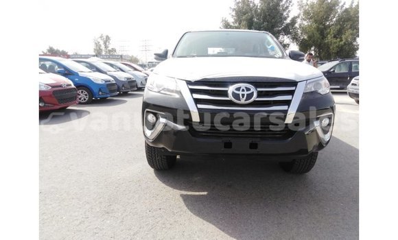 Acheter Import Voiture Toyota Fortuner Noir à Import - Dubai, Malampa Acheter Import Voiture Toyota Fortuner Noir à Import - Dubai, Malampa