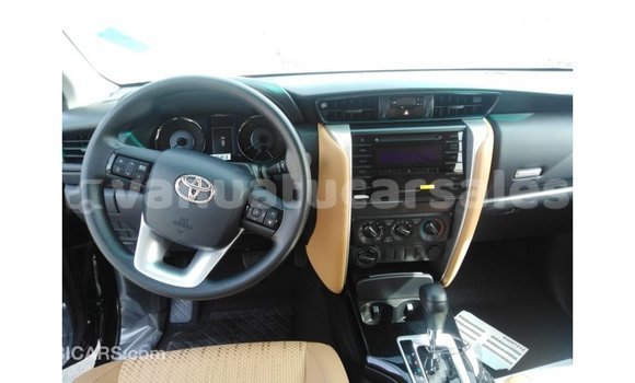 Acheter Import Voiture Toyota Fortuner Noir à Import - Dubai, Malampa Acheter Import Voiture Toyota Fortuner Noir à Import - Dubai, Malampa