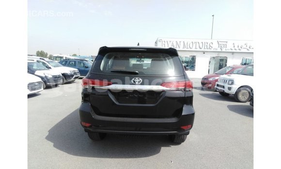 Acheter Import Voiture Toyota Fortuner Noir à Import - Dubai, Malampa Acheter Import Voiture Toyota Fortuner Noir à Import - Dubai, Malampa