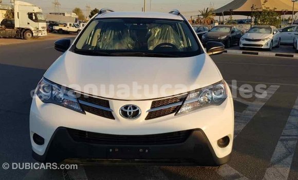 Acheter Import Voiture Toyota RAV4 Blanc à Import - Dubai, Malampa Acheter Import Voiture Toyota RAV4 Blanc à Import - Dubai, Malampa