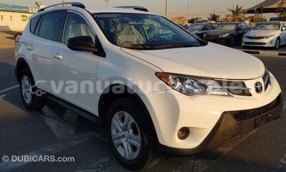Acheter Import Voiture Toyota RAV4 Blanc à Import - Dubai, Malampa Acheter Import Voiture Toyota RAV4 Blanc à Import - Dubai, Malampa