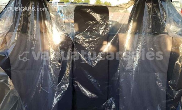 Acheter Import Voiture Toyota RAV4 Blanc à Import - Dubai, Malampa Acheter Import Voiture Toyota RAV4 Blanc à Import - Dubai, Malampa