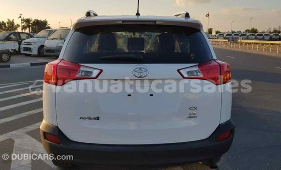 Acheter Import Voiture Toyota RAV4 Blanc à Import - Dubai, Malampa Acheter Import Voiture Toyota RAV4 Blanc à Import - Dubai, Malampa