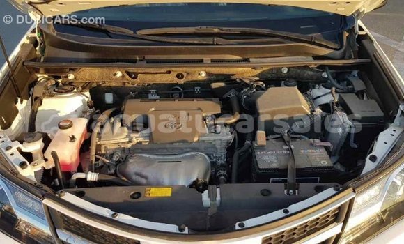 Acheter Import Voiture Toyota RAV4 Blanc à Import - Dubai, Malampa Acheter Import Voiture Toyota RAV4 Blanc à Import - Dubai, Malampa