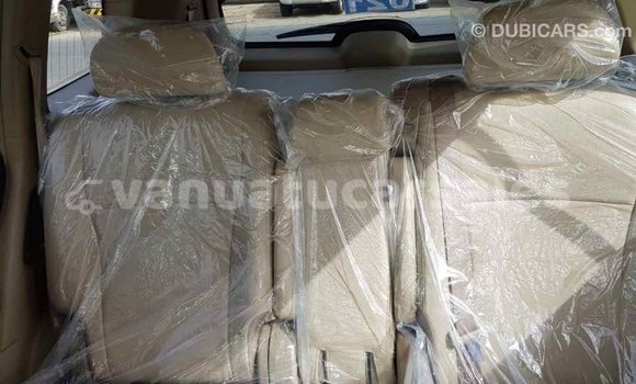 Acheter Import Voiture Toyota Highlander Noir à Import - Dubai, Malampa Acheter Import Voiture Toyota Highlander Noir à Import - Dubai, Malampa