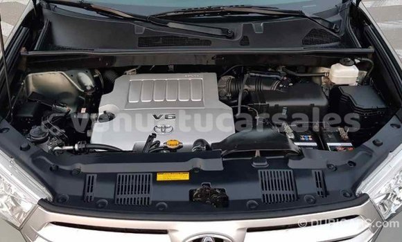 Acheter Import Voiture Toyota Highlander Vert à Import - Dubai, Malampa Acheter Import Voiture Toyota Highlander Vert à Import - Dubai, Malampa