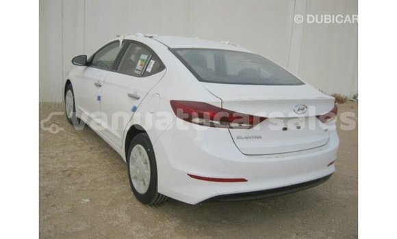 Acheter Import Voiture Hyundai Elantra Blanc à Import - Dubai, Malampa