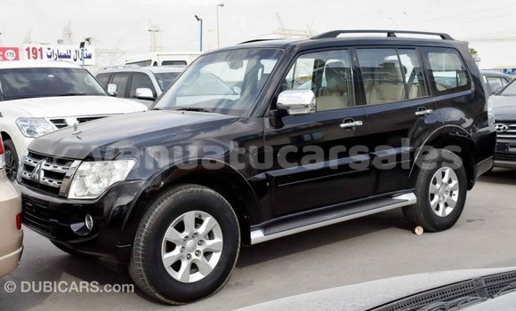Acheter Import Voiture Mitsubishi Pajero Noir à Import - Dubai, Malampa Acheter Import Voiture Mitsubishi Pajero Noir à Import - Dubai, Malampa