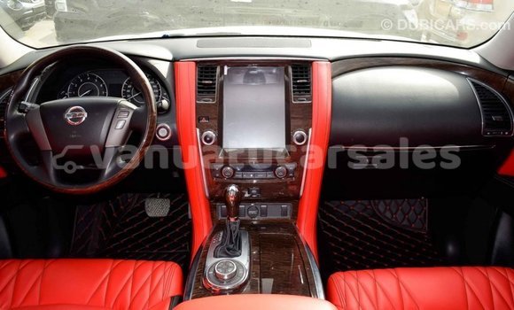 Acheter Import Voiture Nissan Patrol Blanc à Import - Dubai, Malampa Acheter Import Voiture Nissan Patrol Blanc à Import - Dubai, Malampa