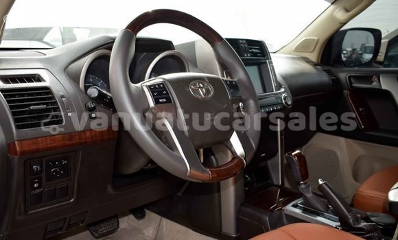Acheter Import Voiture Toyota Prado Blanc à Import - Dubai, Malampa Acheter Import Voiture Toyota Prado Blanc à Import - Dubai, Malampa