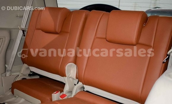 Acheter Import Voiture Toyota Prado Blanc à Import - Dubai, Malampa Acheter Import Voiture Toyota Prado Blanc à Import - Dubai, Malampa