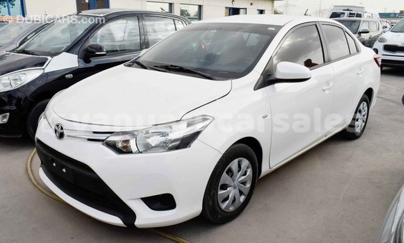 Acheter Import Voiture Toyota Yaris Blanc à Import - Dubai, Malampa Acheter Import Voiture Toyota Yaris Blanc à Import - Dubai, Malampa