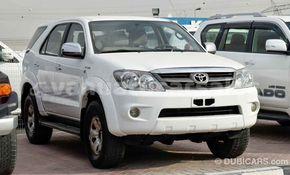 Acheter Import Voiture Toyota Fortuner Blanc à Import - Dubai, Malampa Acheter Import Voiture Toyota Fortuner Blanc à Import - Dubai, Malampa