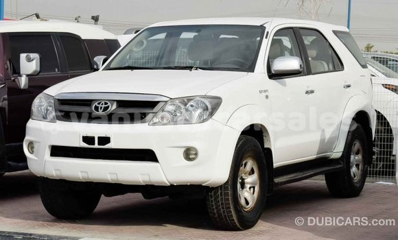 Acheter Import Voiture Toyota Fortuner Blanc à Import - Dubai, Malampa Acheter Import Voiture Toyota Fortuner Blanc à Import - Dubai, Malampa